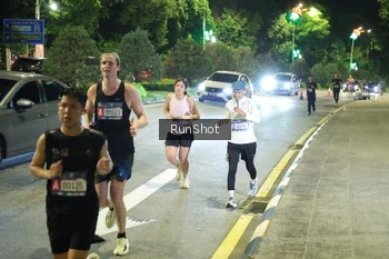 Runner Photo 4236411
