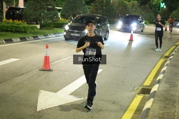 Runner Photo 4236412