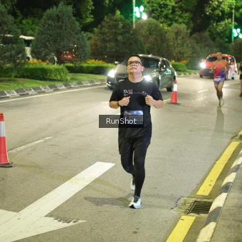 Runner Photo 4236417