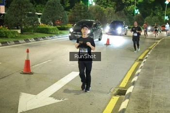 Runner Photo 4236418