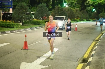 Runner Photo 4236423