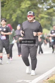 Runner Photo 4236425