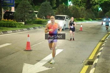 Runner Photo 4236426