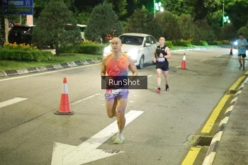 Runner Photo 4236428