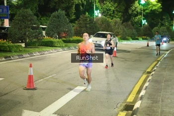 Runner Photo 4236434