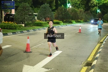 Runner Photo 4236435