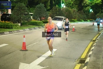 Runner Photo 4236437