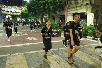 Runner Photo 4236443