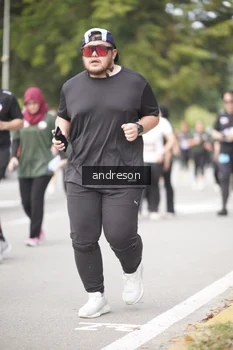 Runner Photo 4236461