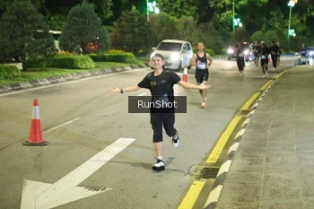 Runner Photo 4236462