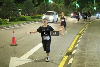 Runner Photo 4236463