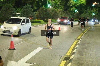 Runner Photo 4236465