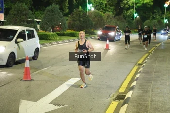 Runner Photo 4236469
