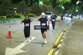 Runner Photo 4236484