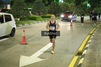 Runner Photo 4236486