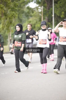 Runner Photo 4236508