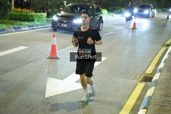 Runner Photo 4236525