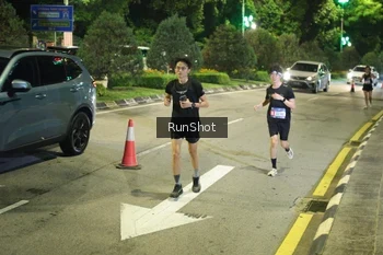 Runner Photo 4236541