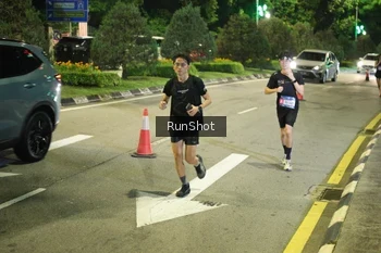 Runner Photo 4236546