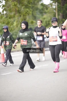 Runner Photo 4236569