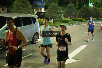 Runner Photo 4236615