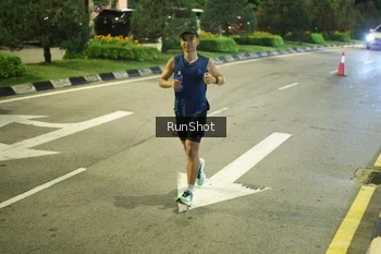 Runner Photo 4236618