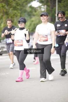 Runner Photo 4236629