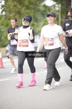 Runner Photo 4236672