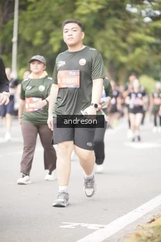 Runner Photo 4236694