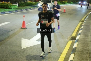 Runner Photo 4236712
