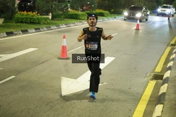 Runner Photo 4236715