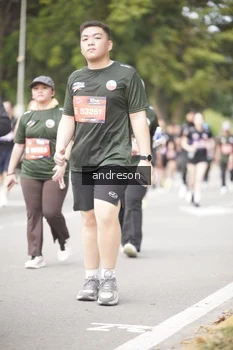 Runner Photo 4236716