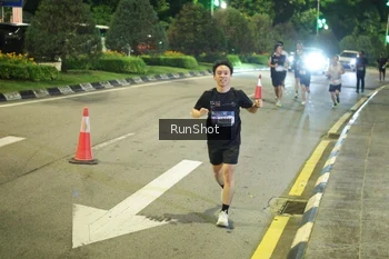 Runner Photo 4236721