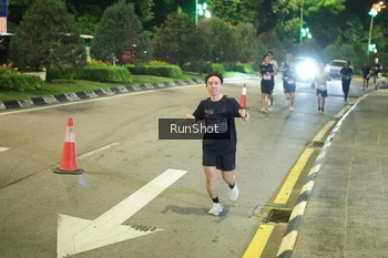 Runner Photo 4236722