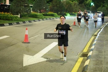 Runner Photo 4236725