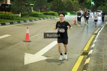 Runner Photo 4236726