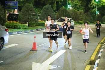 Runner Photo 4236744