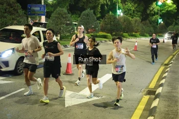 Runner Photo 4236750