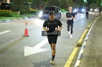 Runner Photo 4236757