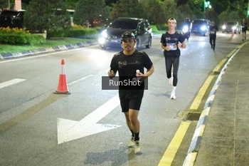 Runner Photo 4236762