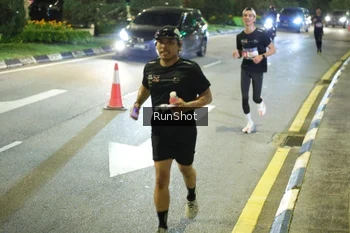 Runner Photo 4236766