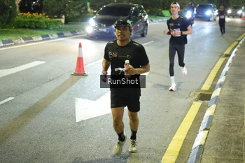 Runner Photo 4236776
