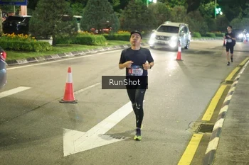 Runner Photo 4236778