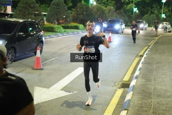 Runner Photo 4236779