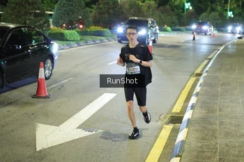 Runner Photo 4236785