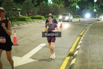 Runner Photo 4236794