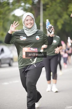 Runner Photo 4236816