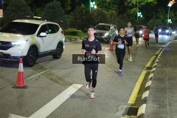 Runner Photo 4236944