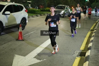 Runner Photo 4236947