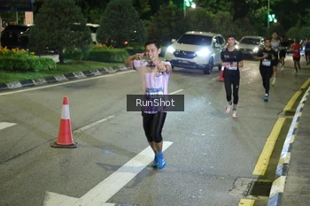 Runner Photo 4236949
